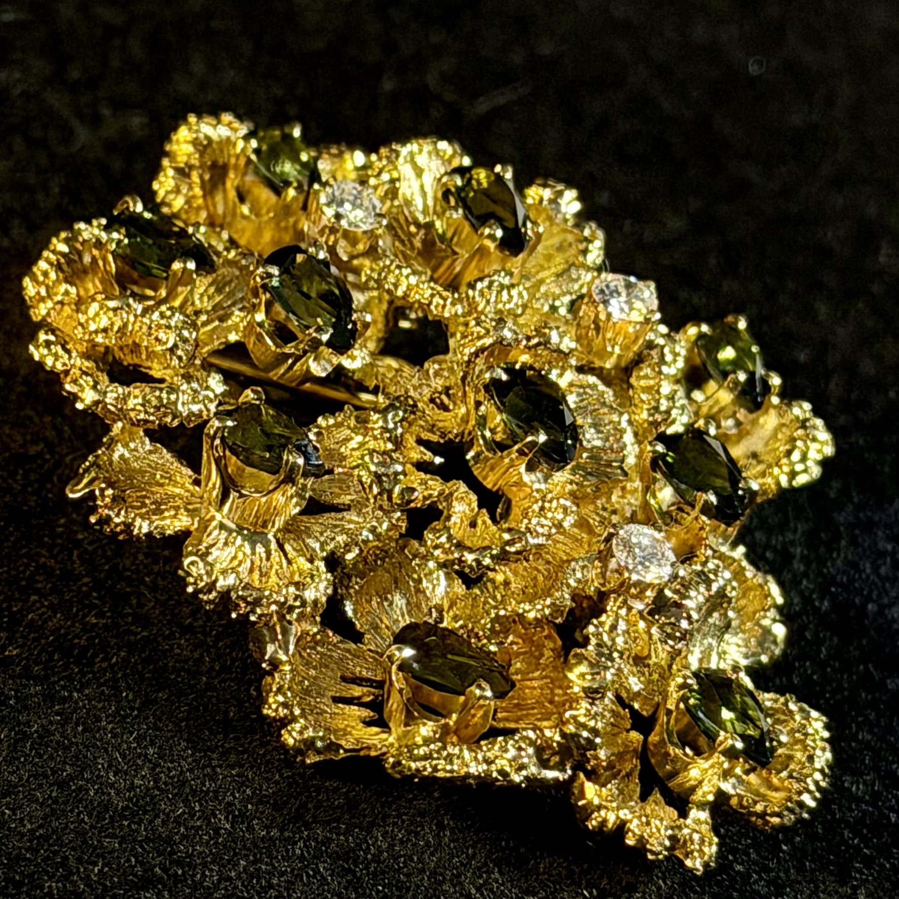 Brutalist 18k Yellow Gold Tourmaline and Diamond Pendant and Brooch - Image 3